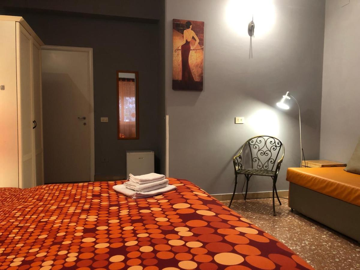 La Donna Garbata Bed and Breakfast Rom Exteriör bild